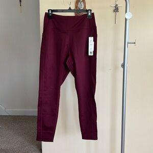 Nicole Miller sports leggings with media pocket